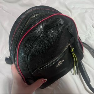 AUTHENTIC DISCONTINUED COACH andi convertible backpack/purse